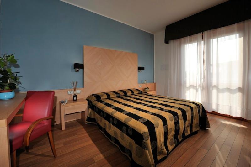 Hotel Eden Bibione Exterior foto